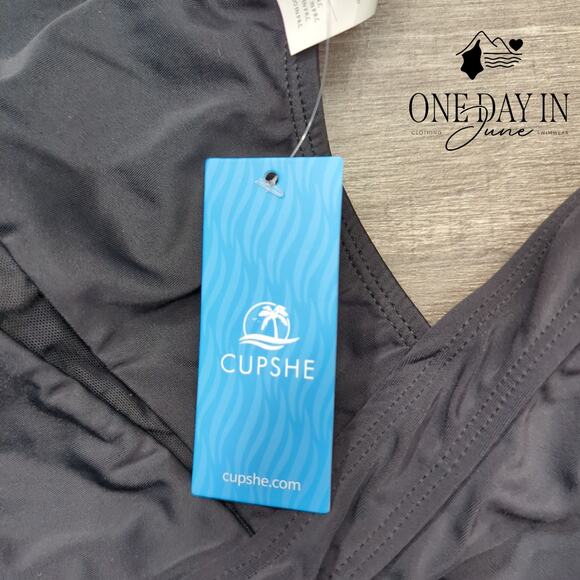 Cupshe Halter Cut Out One Piece Swimsuit Size S - Picture 4 of 7